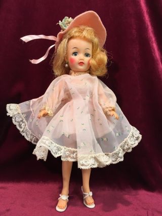 Ideal Vintage Little Miss Revlon 10.  5” Vinyl Fashion Doll Orig.  Clothes