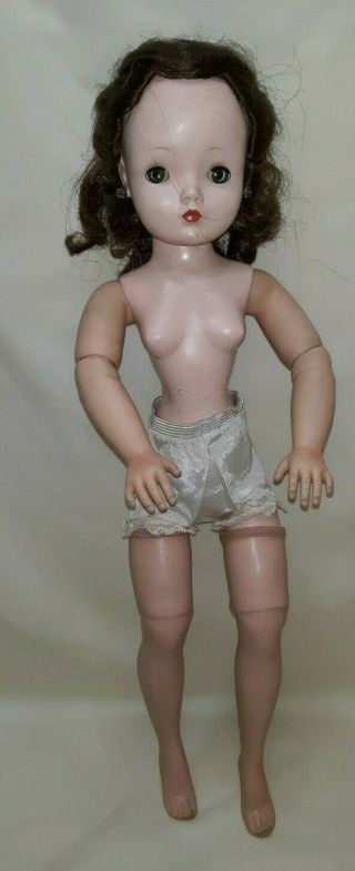Vintage Madame Alexander Brunette Cissy Doll Tlc $129.  99