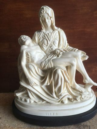 Michelangelo’s Pieta Vintage Ivory Colored Alabaster Statue By G.  Ruggeri