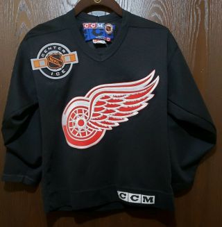 Ccm Black Detroit Red Wings Center Ice Hockey Jersey Boy S/m Enbroidered Crests