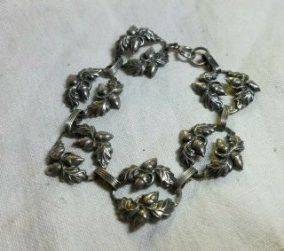 Lovely Vintage 7.  5 " 925 Sterling Silver Oak Leaf Wreath Acorn Bracelet Danecraft