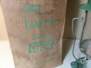 Vintage 1951 Green Coleman U.  S.  Lantern Model 220e With Box,  Mantle Fun