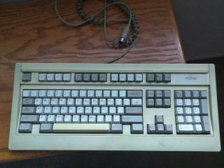 Vintage Fujitsu Computer (5 - Pin) Keyboard
