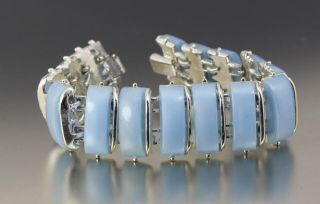 Vintage 50’s Light Blue Plastic Lucite Bead Bracelet