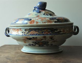 Chinese Export Porcelain Imari Tureen - Early C18th - Kangxi,  Yongzheng?