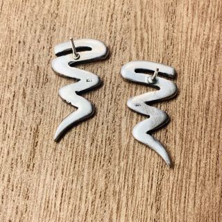 Vintage Sterling Silver pierced Earrings - Modernist Geometric Zig - zag design 3