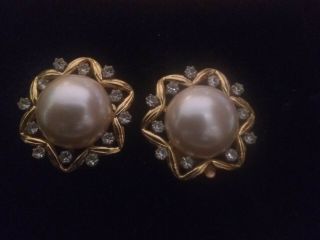Classic Vintage Joan Rivers Faux Pearl Cabochon Clear Rhinestones Earrings