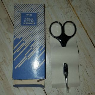 1989 Avon Nail,  Cuticle Scissors Box Vintage 3 - 1/2 "