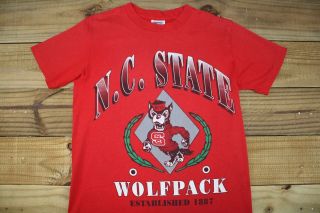 VTG 90 ' s 1992 North Carolina NC State Wolfpack Mr.  Wuf T - Shirt M Football 2