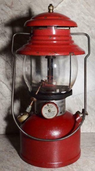 Vtg.  1955 Coleman Model 200a Red Camp Lantern W Globe - Single Mantel