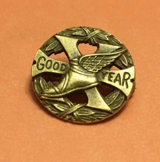 Vintage,  Goodyear Tire 10 Year Service Pin,  14 K Gold J7405