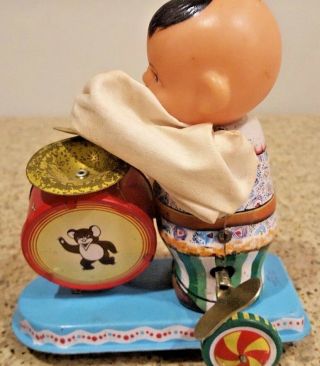 Vintage Wind Up Tin Toy Child Beating Drum (China) MS 765 2