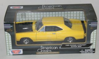 Boxed Die Cast Car 1:24 Scale Motor Max American Classics 1969 Dodge Coronet
