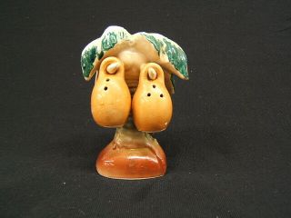 Set Of Vintage Salt & Pepper Shakers Florida Palm Tree With Coconuts Gc