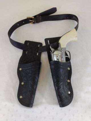 Vintage Toy Pony Boy Cap Gun And Holsters