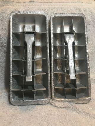 2 Vintage Presto " Magic Touch " Aluminum Ice Cube Trays Release Handles 18 Cubes