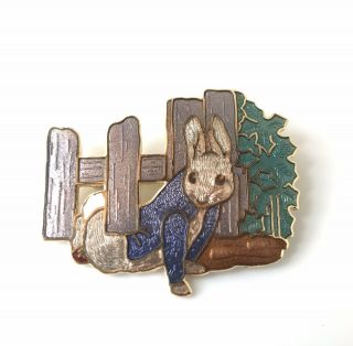 Vtg 1992 Fish Fw & Co.  - Beatrix Potter Peter Rabbit Enamel Pin Brooch