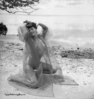 Bettie Page 1954 Camera Negative Photograph Bunny Yeager Estate Sultry Pose Rare