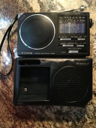 Vintage Sanyo Rp8900 Fm/mw/sw 8 Band Portable And Case