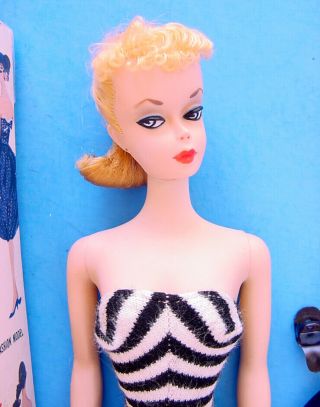 1959 BLONDE PONYTAIL 1 BARBIE 850 BOXED w 1 STAND TONING & HAIR 2