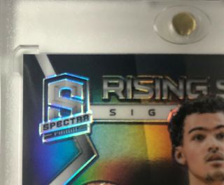 2018 - 19 Trae Young Spectra 27/75 AUTO Rising Stars RC/ROOKIE Atlanta Hawks  2