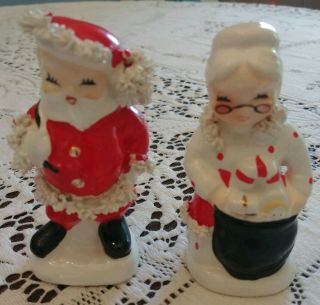 Napco Sweet Vintage Santa Mrs Claus Christmas Salt Pepper Shakers Japan Stopper