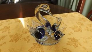 Vintage Art Glass Swan Figurine Mother With Baby Cobalt Blue And Clear 6 1/4