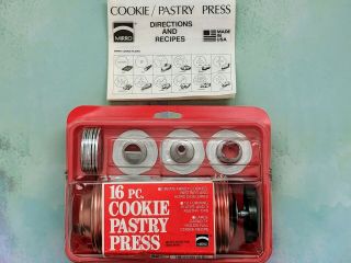 Vintage Mirro 16pc Aluminum Cookie Pastry Press W/recipe Book.  Complete Set.