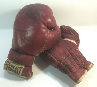 Vintage Everlast Boxing Gloves Great Man Cave Piece