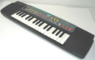 Vintage Radio Shack Concertmate 470 Portable Electronic Keyboard 32 Keys
