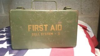 Vintage Army Green Bell System D First Aid Kit Metal Case Box