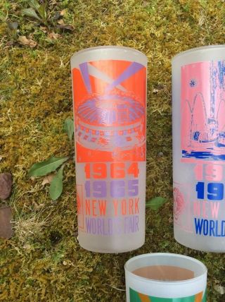 Set Of 5 Vintage 1964 & 1965 York Worlds Fair FROSTED Glass 6.  5” Tumblers 2