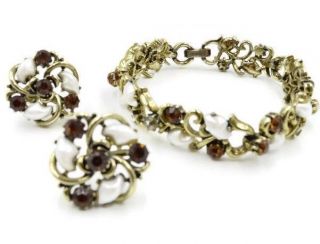 Vintage Signed Lisner Bracelet & Screw Back Earring Set Gold Tone Rhinestones
