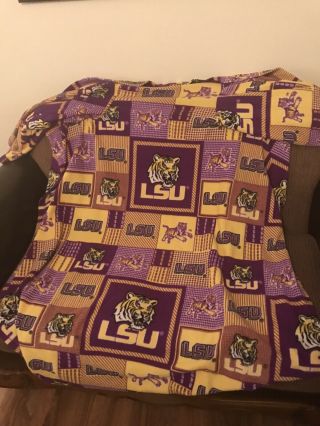 VTG LSU TIGERS Snuggie Fleece Blanket Sleeves Traditional Mike RARE Purple/Gold 3