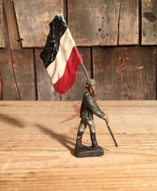 Vintage LINEOL GERMANY WWII German Solider W Flag Composition Toy Model Figurine 2
