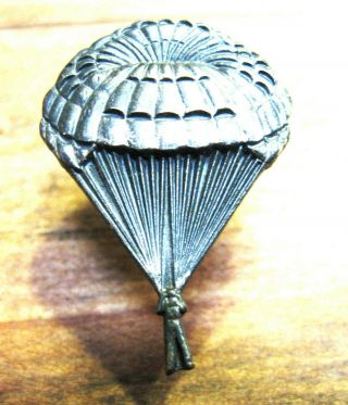 Vintage Pioneer Parachute Co.  Parachutist Pin