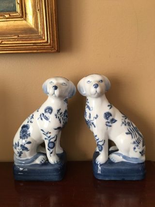 Antique Vintage Wong Lee Set Of 2 White And Blue Floral Dog Figurine Book End
