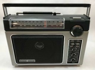 Vintage General Electric Radio Model No.  7 - 2880a Looks