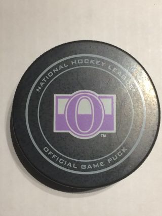 2017 Ottawa Senators Heritage Logo Hockey Fights Cancer Nhl Official Game Puck