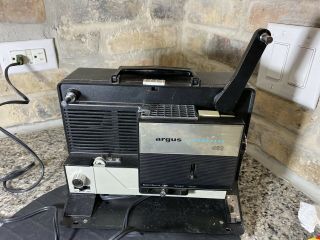 Vintage Argus Showmaster 462 8mm Portable Movie Projector W/ Reel Powers Up