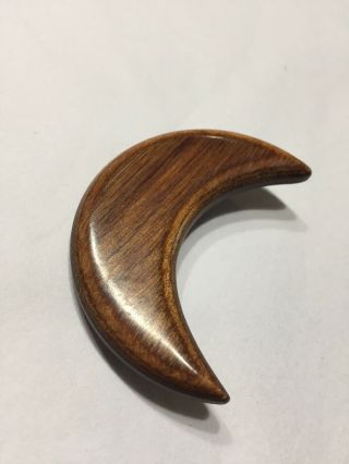 Vtg 70s Polished Carved Crescent Half Moon Pin 2 1/2”