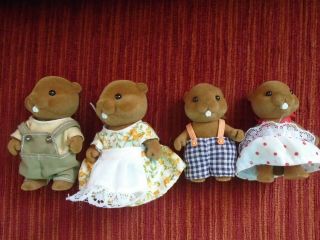 Vintage Sylvanian Families The Waters Beaver Family