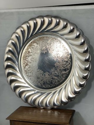 Vintage Wm Rogers " Waverly " 3872 Silver Plate Round Bread Serving Tray Dish