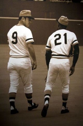 Roberto Clemente & Bill Mazeroski - 8 " X 10 " Photo - 1960 - Forbes Field - Pirates
