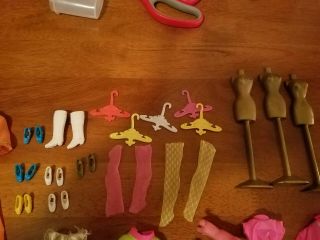 1970 ' s Vintage Topper Corp.  DAWN DOLL Set of 3 Dolls w/ Clothes and Accessories 3