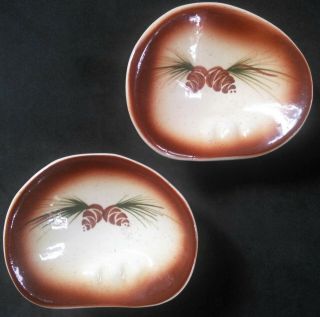 Set Of 2 Vtg Unique Ceramic Stoneware Basin Shaped Ashtrays With Pine Cone Theme