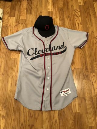 Mike Clevinger Game Jersey And Hat,  Cleveland Indians,  Tbtc,  Mlb Auth