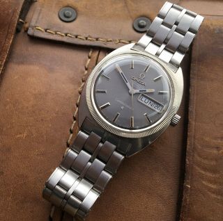 Vintage 1969 Omega 168.  029 Constellation Chronometer Wristwatch.  Rare Grey Dial. 2