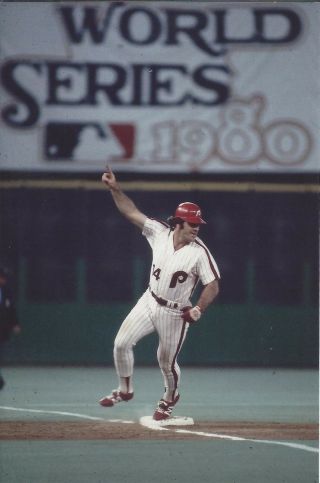 Pete Rose - 8 " X 10 " Photo - 1980 World Series Champions - Philadelphia Phillies