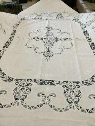 Vintage Battnberg White Linen And Lace Tablecloth •102” Long X 84” Wide • Euc